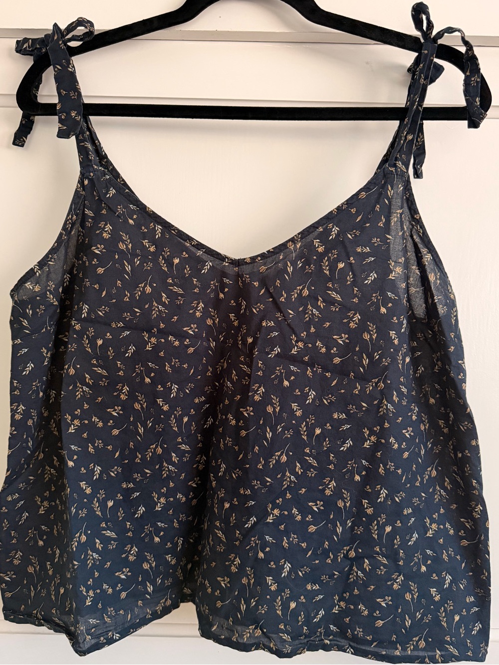 Universal Thread Navy Floral Tie-Shoulder Cami